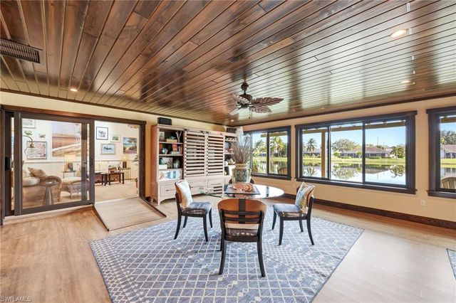 2274 Queens WAY, Naples, FL 34112