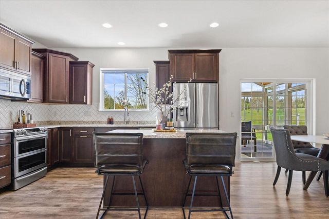 3003 Nostalgic COURT, Hubertus, WI 53033