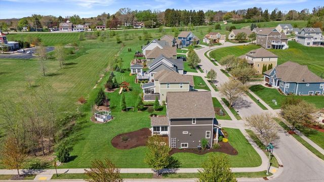 3003 Nostalgic COURT, Hubertus, WI 53033