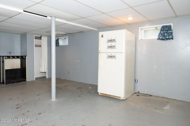 302 Edgeview Road, Keyport, NJ 07735