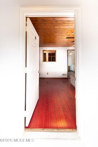 302 Edgeview Road, Keyport, NJ 07735