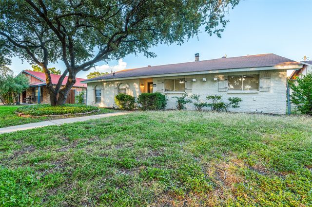 3134 Rainbow Drive, Grand Prairie, TX 75052