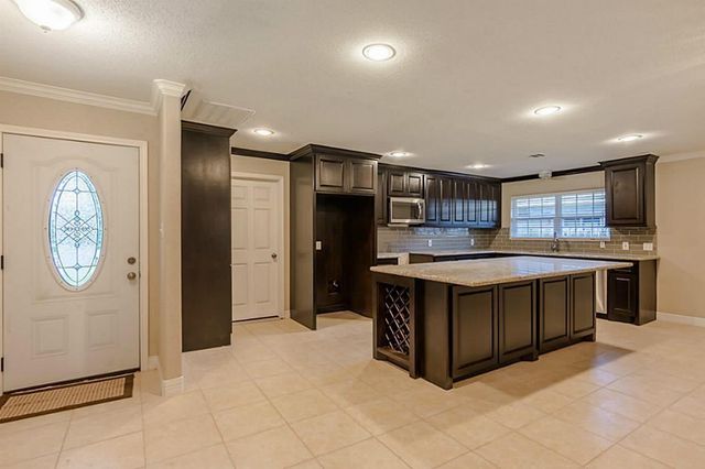 6514 Reamer Street, Houston, TX 77074