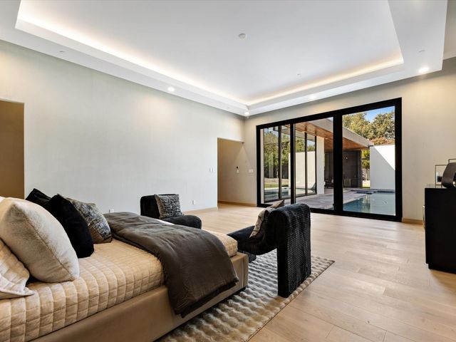 4625 Walnut Hill Lane, Dallas, TX 75229