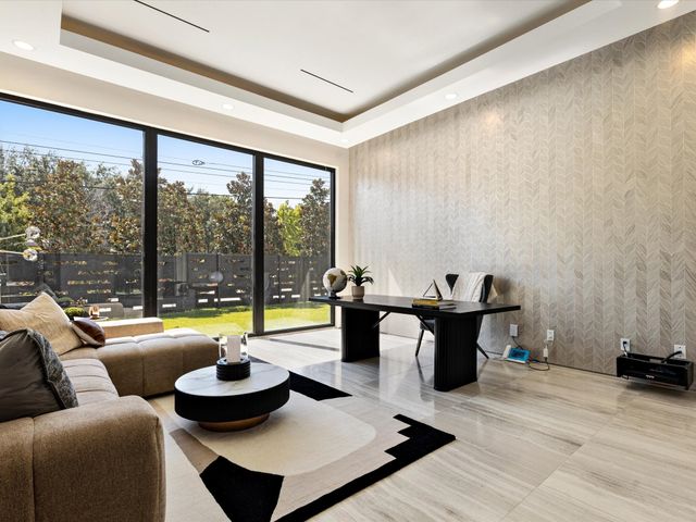 4625 Walnut Hill Lane, Dallas, TX 75229