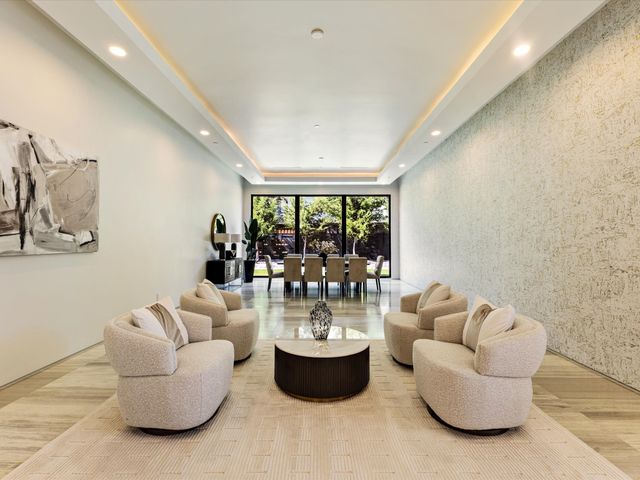 4625 Walnut Hill Lane, Dallas, TX 75229