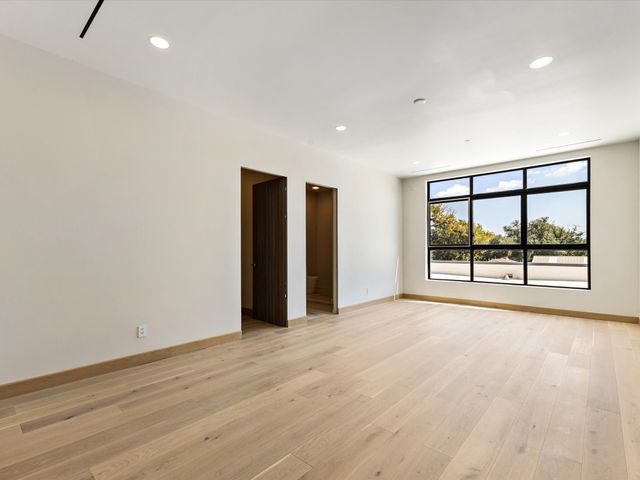 4625 Walnut Hill Lane, Dallas, TX 75229