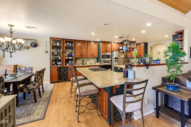 1099 SE Oriole Street, Grants Pass, OR 97526