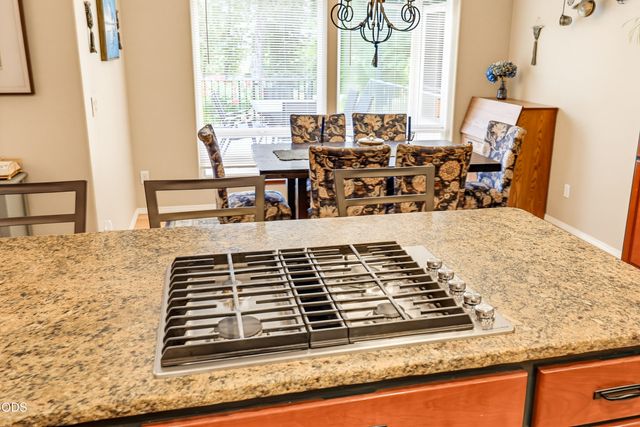 1099 SE Oriole Street, Grants Pass, OR 97526