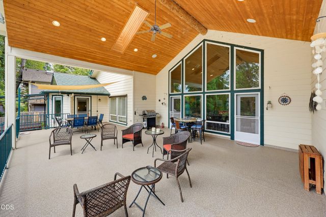 1099 SE Oriole Street, Grants Pass, OR 97526
