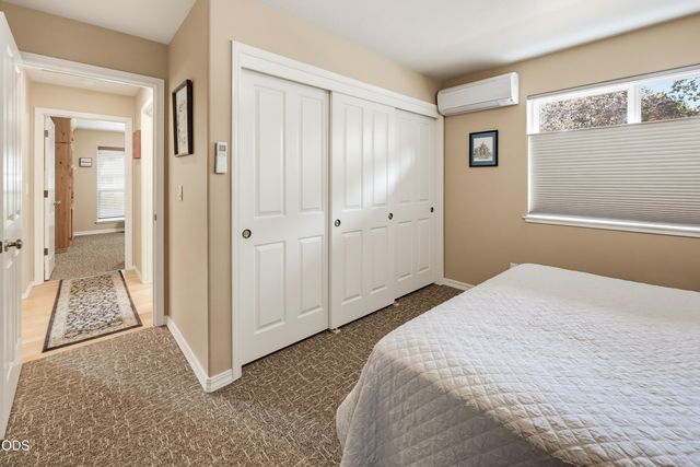 1099 SE Oriole Street, Grants Pass, OR 97526