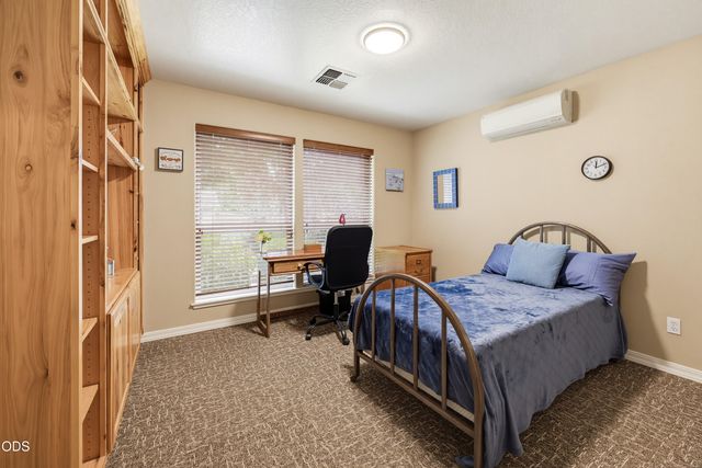 1099 SE Oriole Street, Grants Pass, OR 97526