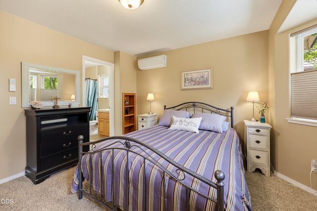 1099 SE Oriole Street, Grants Pass, OR 97526