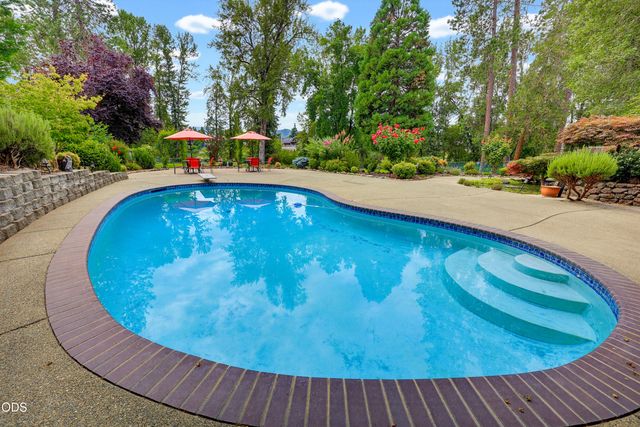 1099 SE Oriole Street, Grants Pass, OR 97526