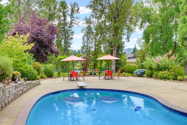 1099 SE Oriole Street, Grants Pass, OR 97526
