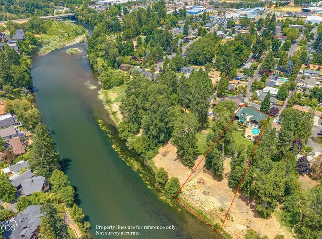 1099 SE Oriole Street, Grants Pass, OR 97526