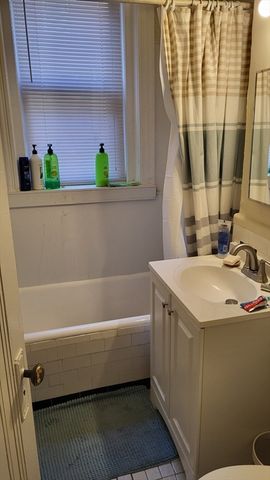 1691 Commonwealth Ave 7, Boston, MA 02135