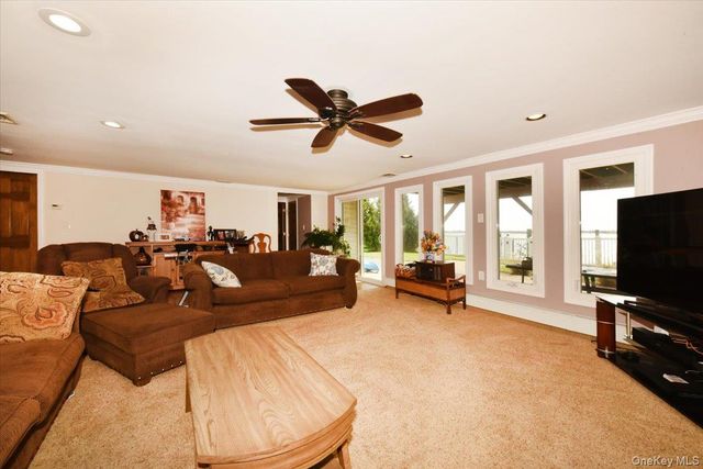 3106 Clubhouse Road, Merrick, NY 11566