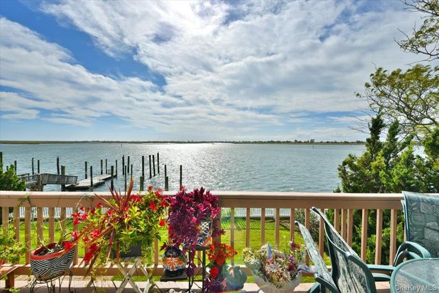 3106 Clubhouse Road, Merrick, NY 11566