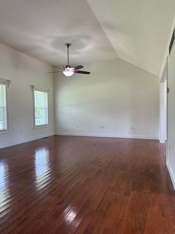 345 Eagle Drive, Morehead, KY 40351