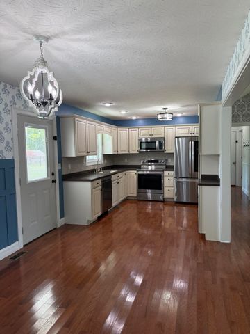 345 Eagle Drive, Morehead, KY 40351
