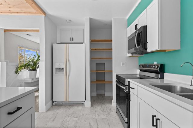 12853 Pioneer St, Jackson, CA 95642