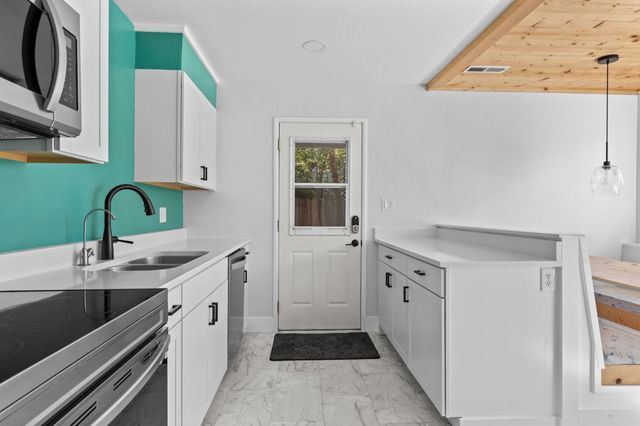 12853 Pioneer St, Jackson, CA 95642