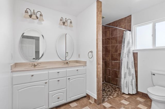 12853 Pioneer St, Jackson, CA 95642