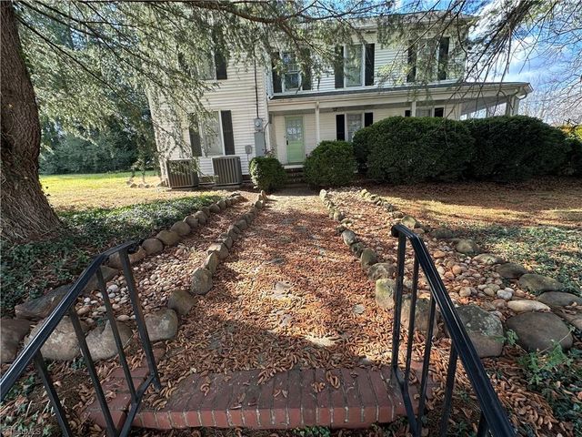 4359 US Highway 158, Advance, NC 27006