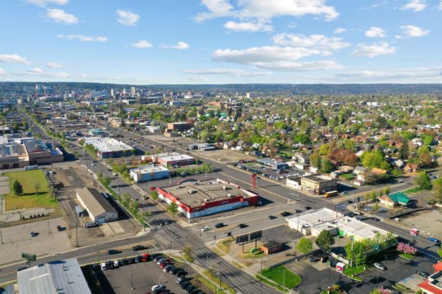 2716 N Division St, Spokane, WA 99207