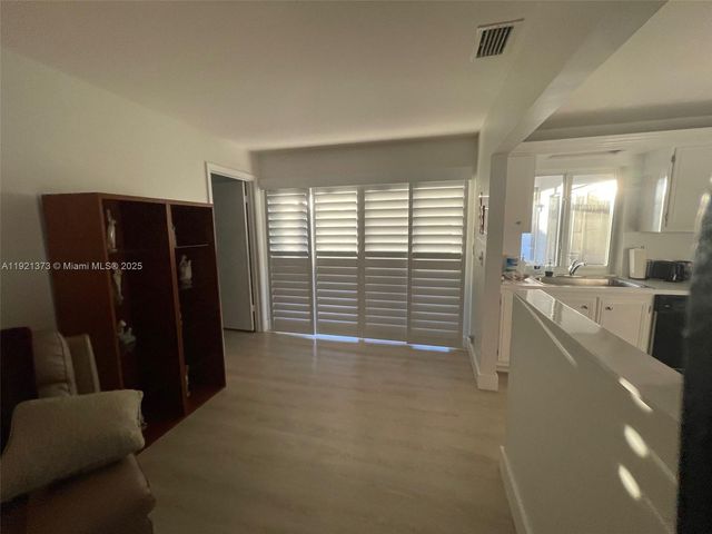 1721 NW 86th Ave, Plantation, FL 33322