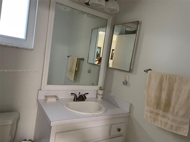 1721 NW 86th Ave, Plantation, FL 33322