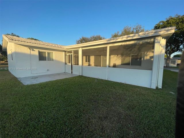 1721 NW 86th Ave, Plantation, FL 33322