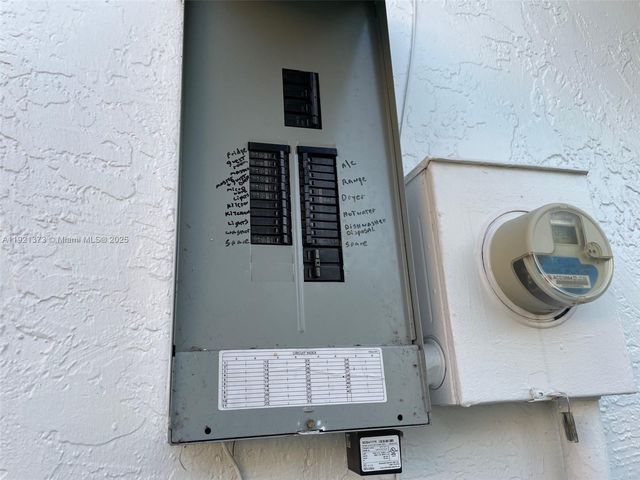 1721 NW 86th Ave, Plantation, FL 33322