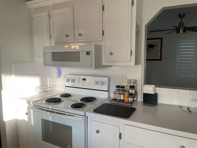 1721 NW 86th Ave, Plantation, FL 33322