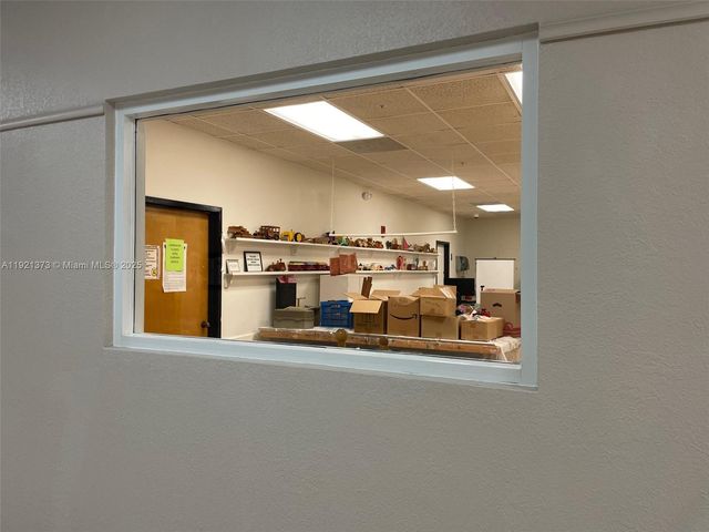 1721 NW 86th Ave, Plantation, FL 33322