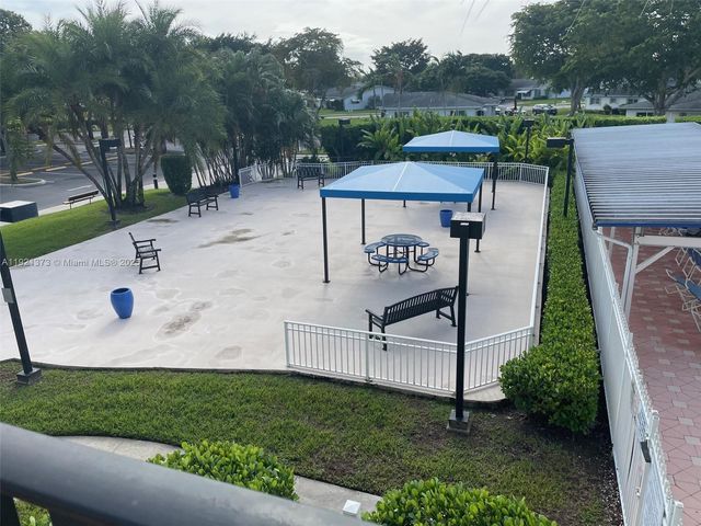 1721 NW 86th Ave, Plantation, FL 33322