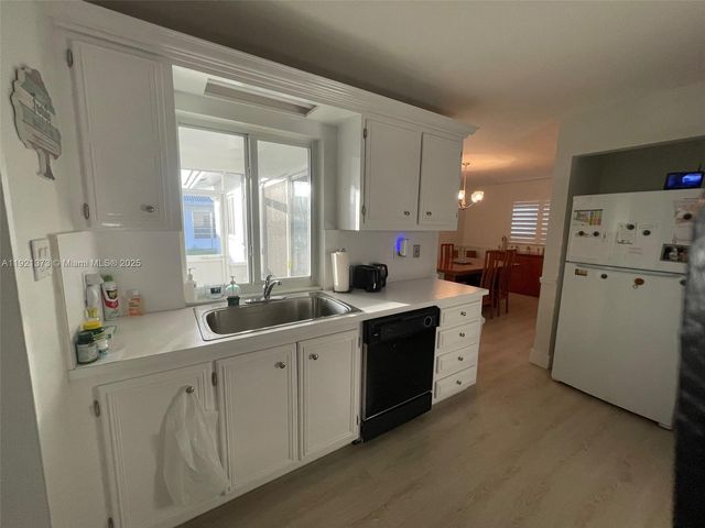 1721 NW 86th Ave, Plantation, FL 33322