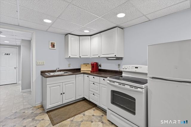 68 Lynn Drive, Meriden, CT 06451