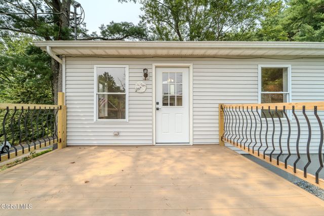 520 Morey Park Hill Road, Schodack, NY 12123