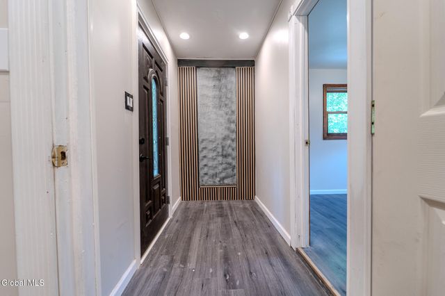 520 Morey Park Hill Road, Schodack, NY 12123