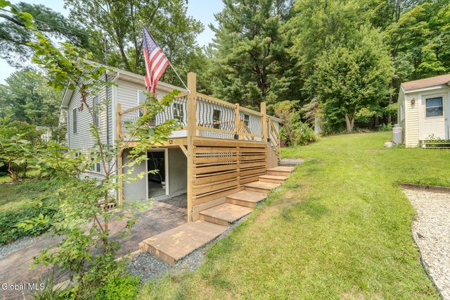 520 Morey Park Hill Road, Schodack, NY 12123