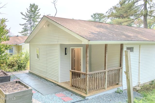 520 Morey Park Hill Road, Schodack, NY 12123