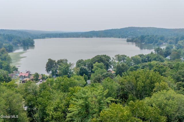 520 Morey Park Hill Road, Schodack, NY 12123