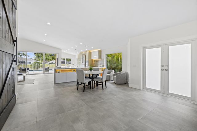 10184 Sunset Bend Drive, Boca Raton, FL 33428