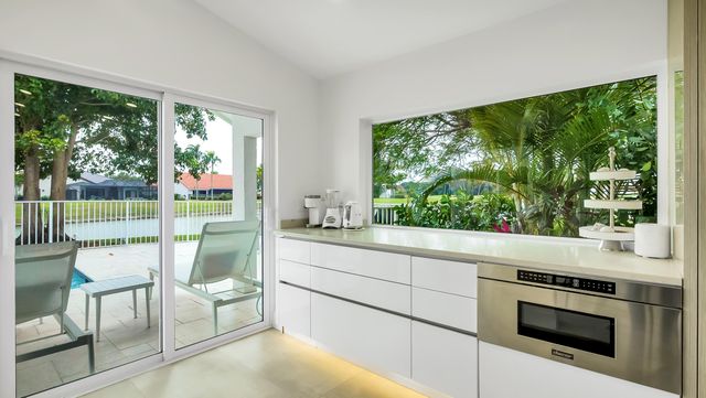 10184 Sunset Bend Drive, Boca Raton, FL 33428