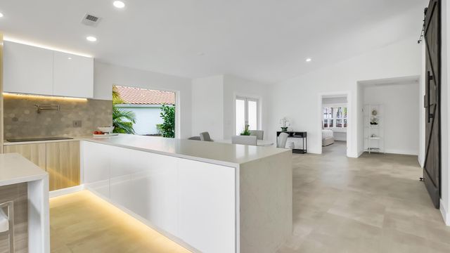 10184 Sunset Bend Drive, Boca Raton, FL 33428