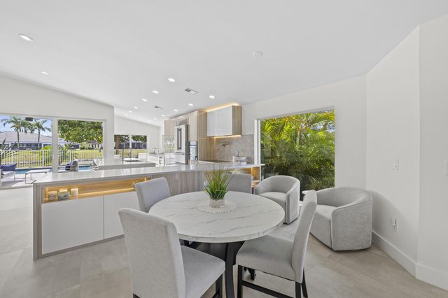 10184 Sunset Bend Drive, Boca Raton, FL 33428