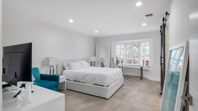 10184 Sunset Bend Drive, Boca Raton, FL 33428