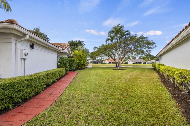 10184 Sunset Bend Drive, Boca Raton, FL 33428